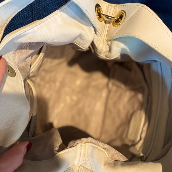 Michael Kors satchel - Picture 2 of 8